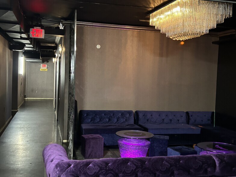 More Photos Of 1017 Front St, Sacramento Storefront Retail Office For Sale