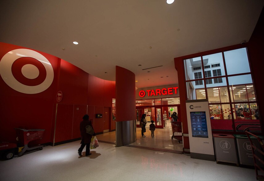 More Photos Of 1-13 City Plz, White Plains General Retail For Lease