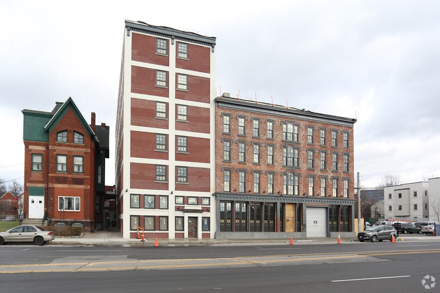 More Photos Of 295 Niagara St, Buffalo Apartments For Lease