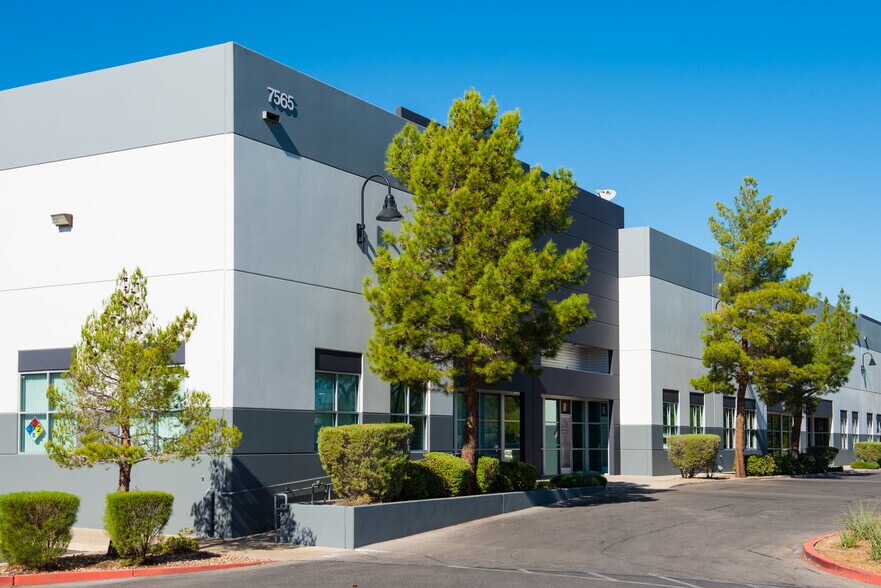 More Photos Of 7685 Commercial Way, Henderson Unknown For Lease
