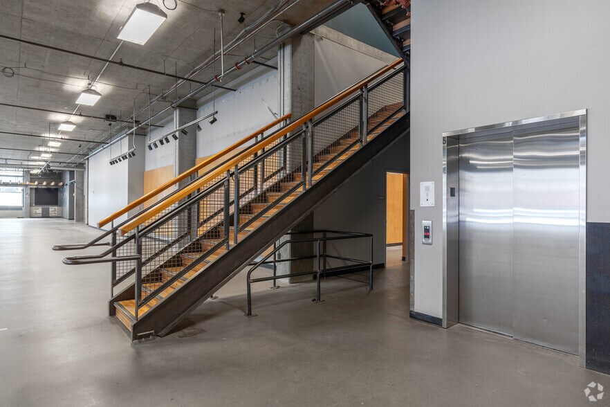 More Photos Of 1405 NW Johnson St, Portland Apartments For Sale