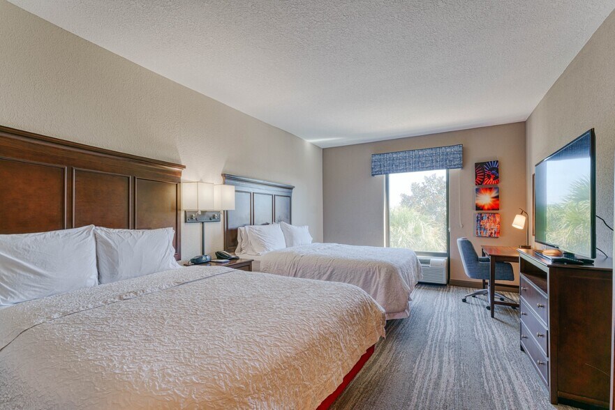 More Photos Of 321 S Lake Cortez Dr, Apopka Hospitality For Sale