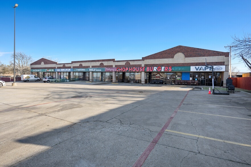 More Photos Of 1700 W Park Row Dr, Arlington Unknown For Lease