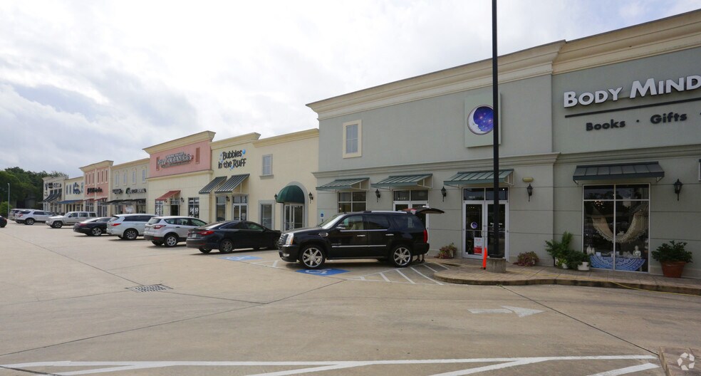 More Photos Of 7951 Katy Fwy, Houston Freestanding For Lease