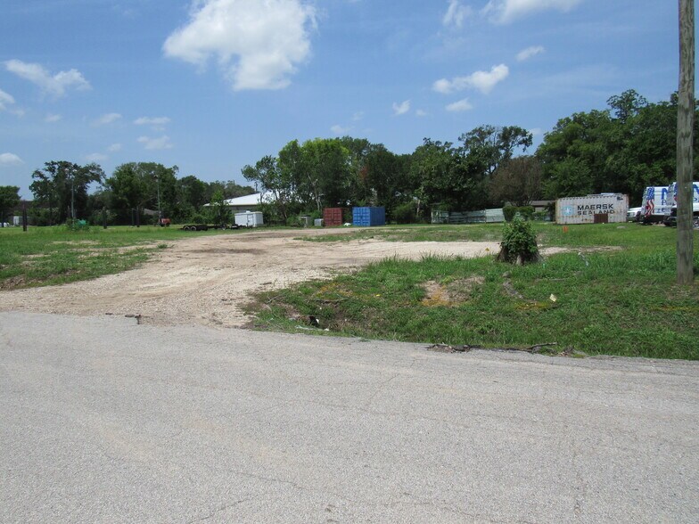 More Photos Of 1001 Airline Dr, Katy Land For Sale