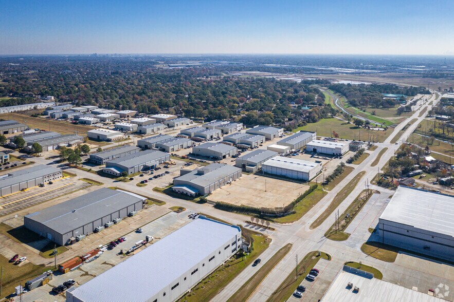 More Photos Of 6830 Bourgeois Rd, Houston Manufacturing For Lease