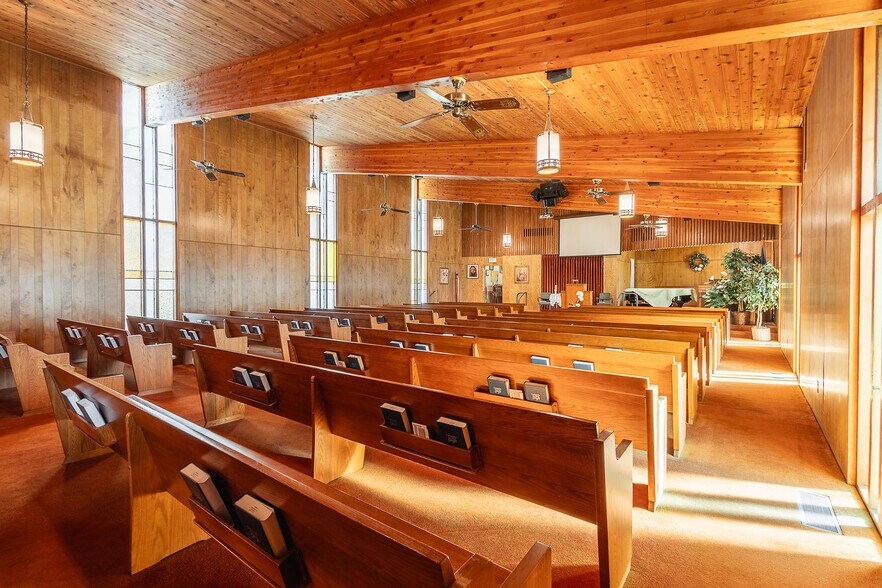 More Photos Of 408 N Garden St, Boise Religious Facility For Sale