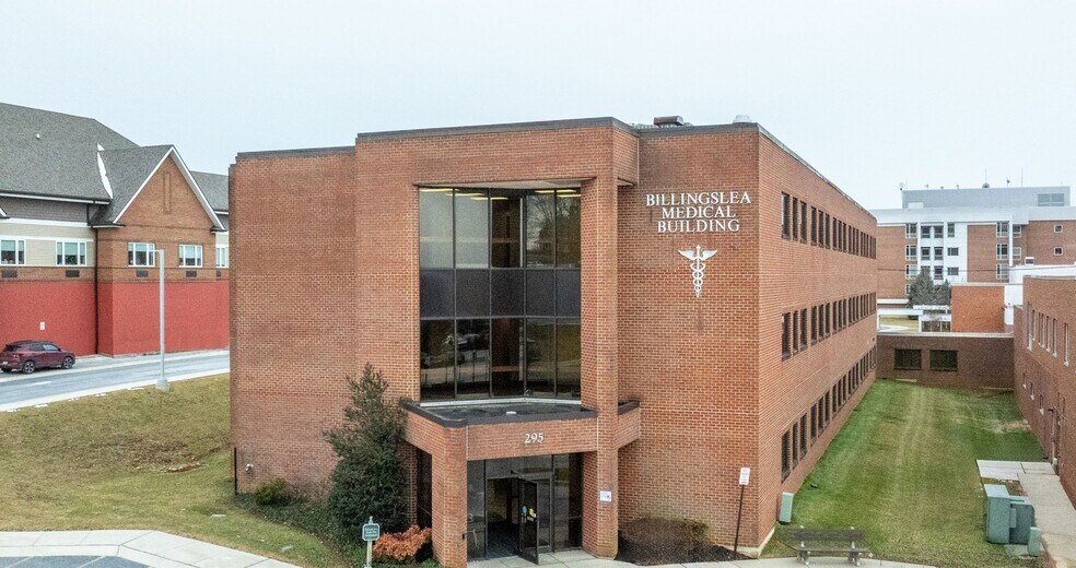 More Photos Of 295 Stoner Ave, Westminster Medical For Sale