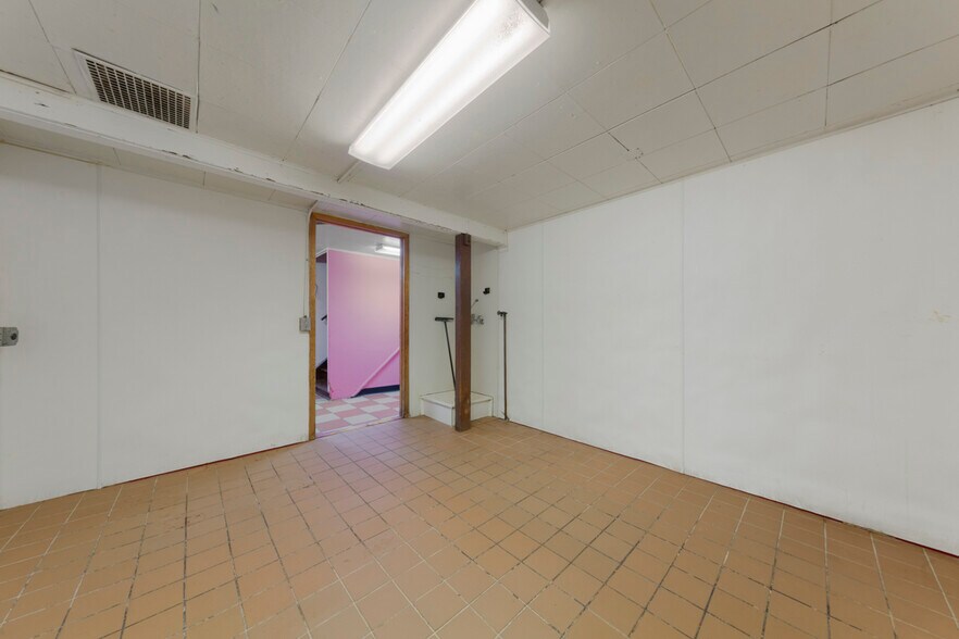 More Photos Of 508 Central Ave N, Faribault Storefront Retail Residential For Sale