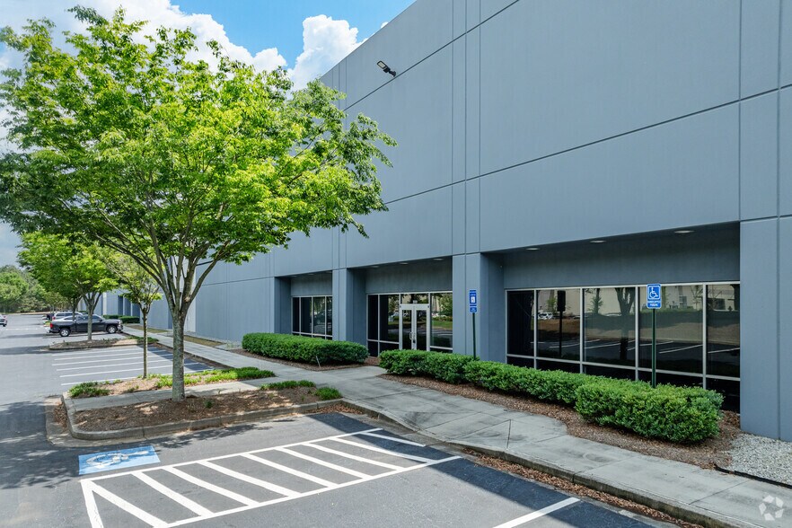 More Photos Of 555 Hartman Rd, Austell Industrial For Sale