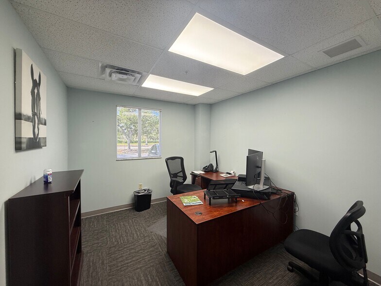 More Photos Of 897 E Venice Ave, Venice Medical For Lease