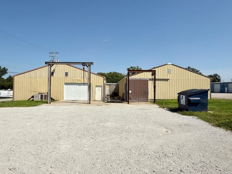 More Photos Of 1115 Race St, Plattsmouth Warehouse For Lease