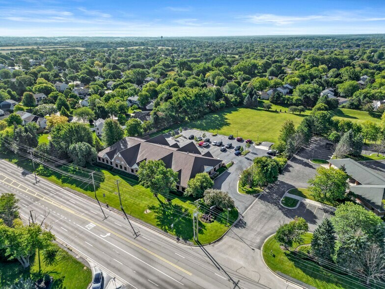 More Photos Of 6475 Washington St, Gurnee Office For Sale