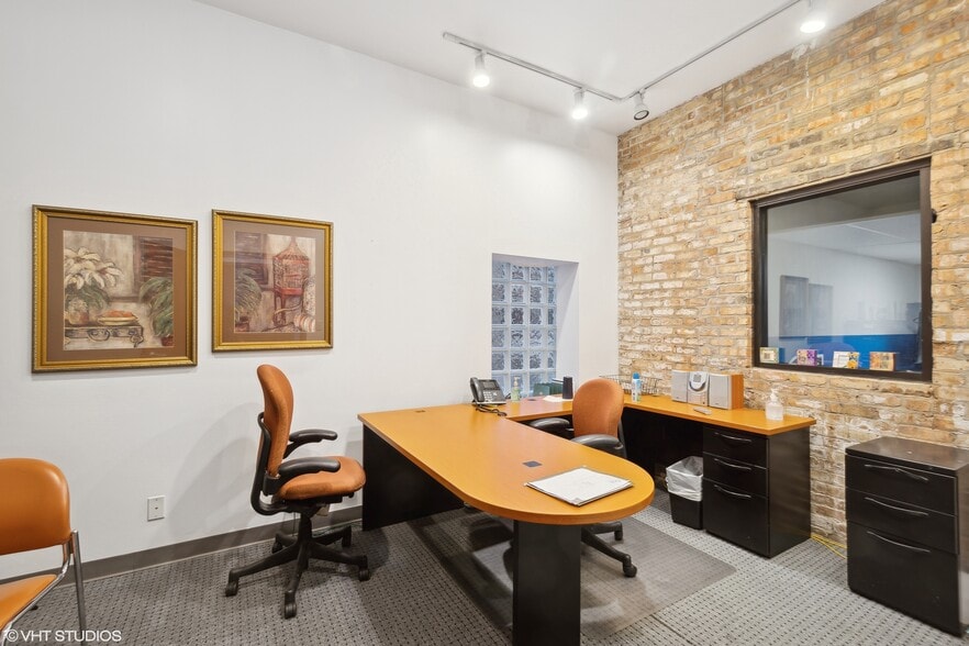 Primary Photo Of 2147 N Western Ave, Chicago Office For Lease
