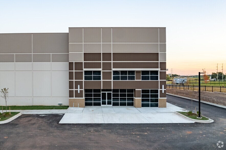 More Photos Of Fair Oaks Dr, Frederick Unknown For Lease