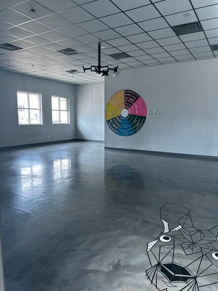 More Photos Of 510 S Telephone Rd, Moore General Retail For Lease