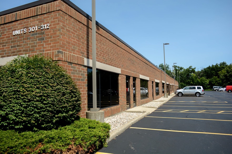 More Photos Of 1000 Brown St, Wauconda Warehouse For Sale