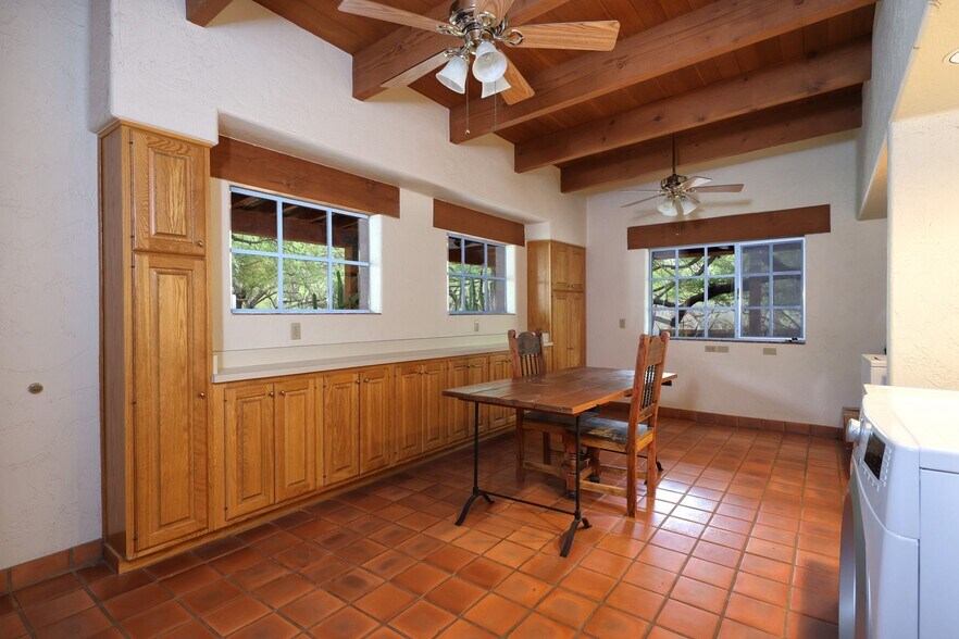 More Photos Of 13105 E Placita Las Avenas, Tucson Horse Stables For Sale