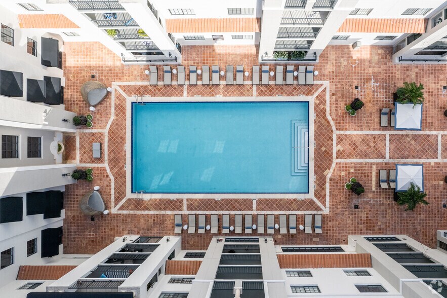 More Photos Of 353-383 Aragon Ave, Coral Gables Apartments For Lease