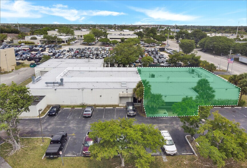 More Photos Of 14150 SW 119th Ave, Miami Manufacturing For Lease