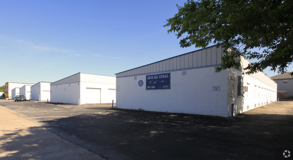 More Photos Of 2600 Buell Ave, Austin Self Storage For Sale