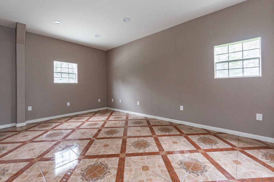 More Photos Of , Spring Unknown For Sale