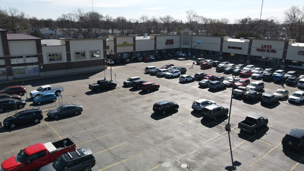 More Photos Of 22100-22150 Coolidge Hwy, Oak Park Storefront For Lease