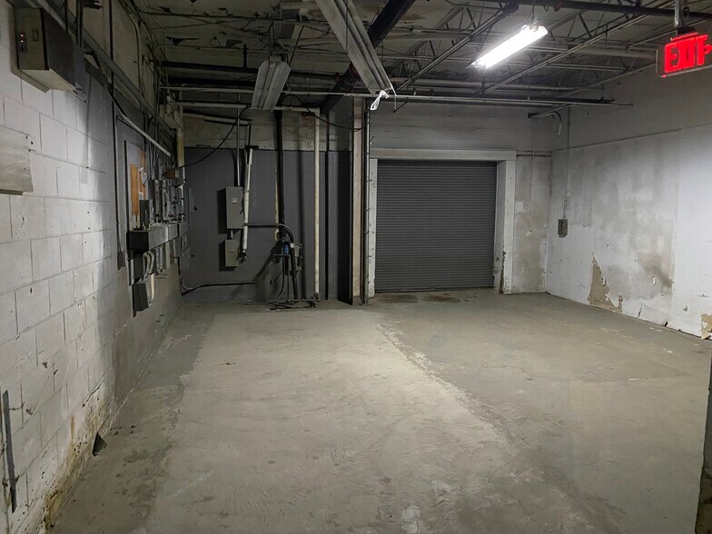 More Photos Of 2910 W Beaver St, Jacksonville Light Distribution For Lease