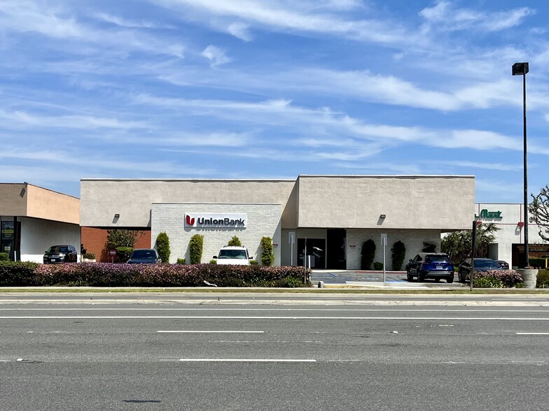 Primary Photo Of 24030 Hawthorne Blvd, Torrance Storefront For Lease