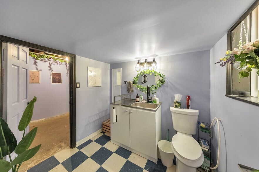 More Photos Of 2440 Sandy Plains Rd, Marietta Office For Sale