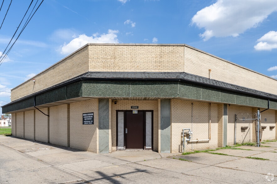 Primary Photo Of 17910 Van Dyke St, Detroit Manufacturing For Sale