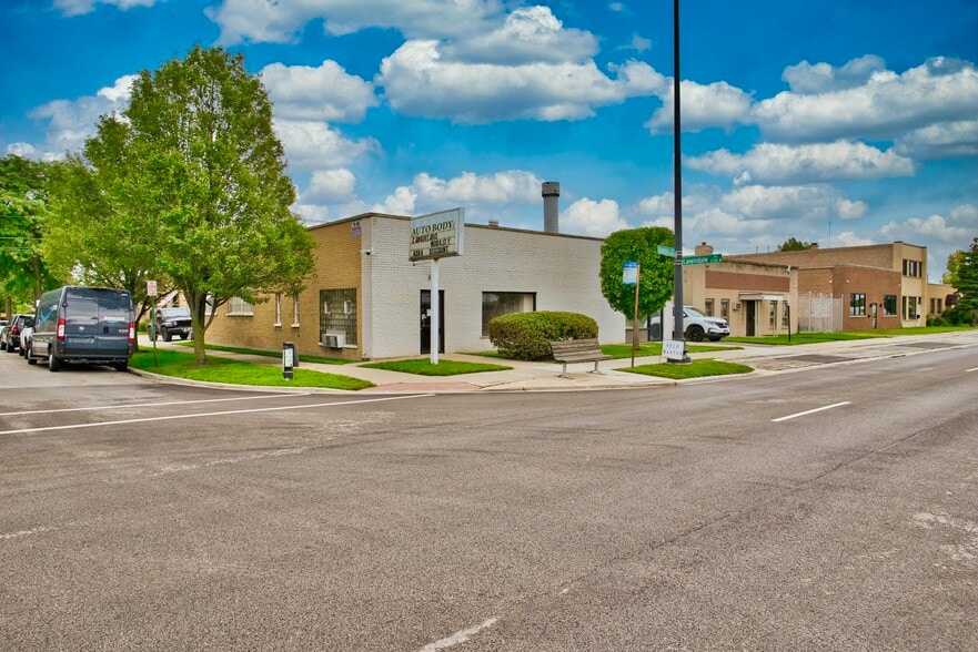 More Photos Of 3650-3656, Skokie Warehouse For Sale