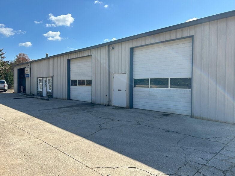 More Photos Of 890 Sleepy Hollow Rd, Powder Springs Warehouse For Sale