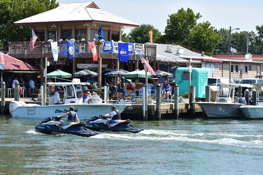More Photos Of 6136 Tilghman Island Rd, Tilghman Restaurant For Sale