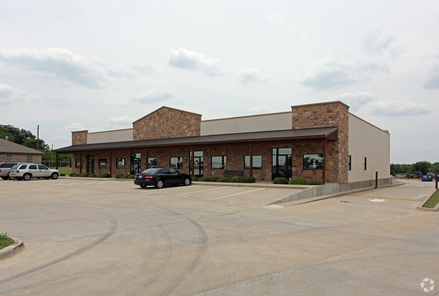 More Photos Of 3271 FM 663, Midlothian Storefront Retail Office For Lease