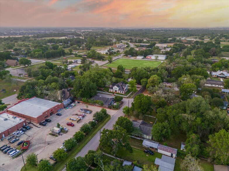 More Photos Of 30315 2nd St., Fulshear Land For Sale