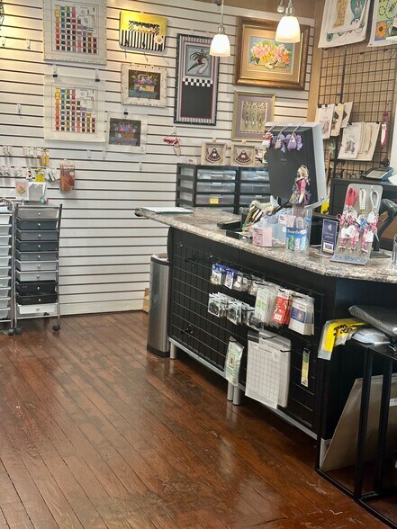 More Photos Of 1201 W Fairbanks Ave, Orlando Freestanding For Lease