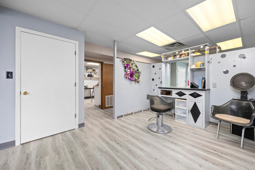 More Photos Of 1801 Croghan St, Fremont Storefront Retail Residential For Sale