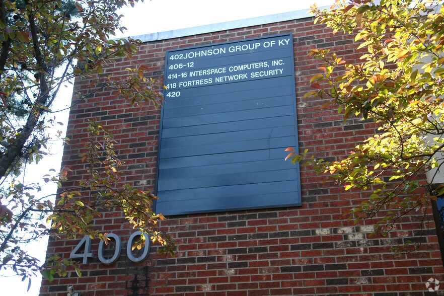 More Photos Of 3600 Chamberlain Ln, Louisville Light Manufacturing For Lease