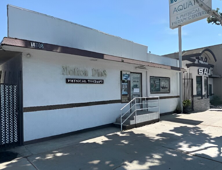 More Photos Of 14700-14706 Hawthorne Blvd, Lawndale Veterinarian Kennel For Sale