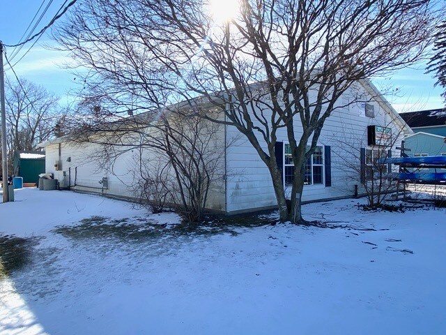 More Photos Of 122 Saratoga Rd, Schenectady General Retail For Sale