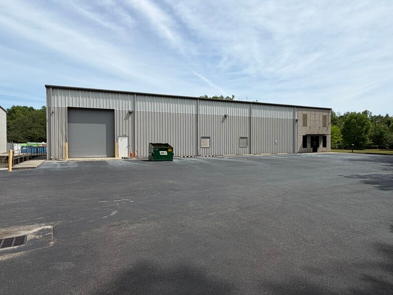 Primary Photo Of 2785 MacMae Dr, Mobile Warehouse For Lease