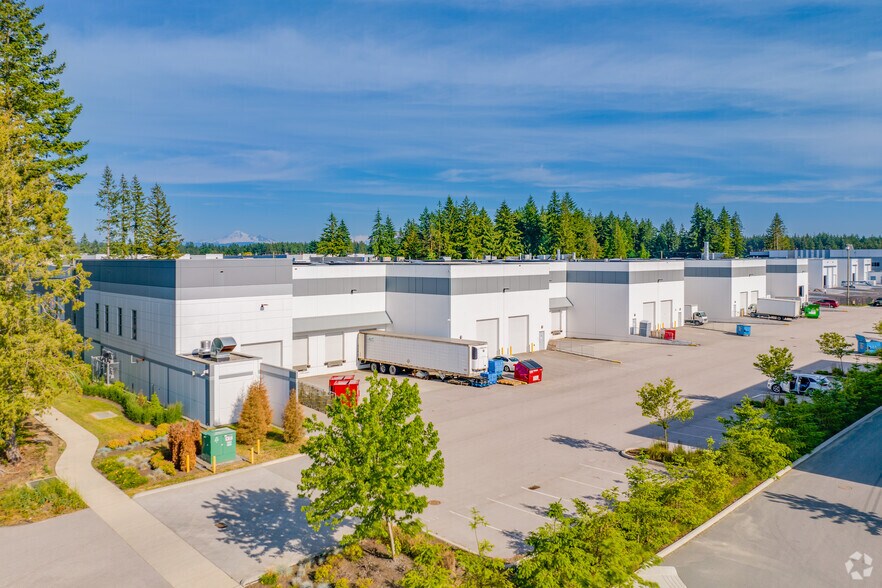 More Photos Of 3577 194th St, Surrey Warehouse For Lease