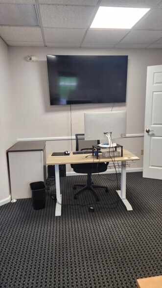 More Photos Of 18 N Village Ave, Exton Office For Sale