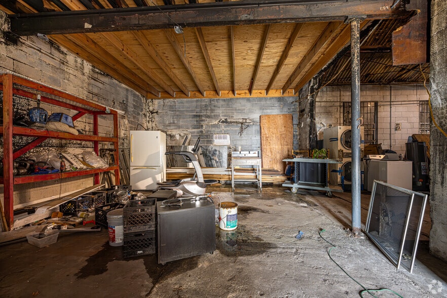 More Photos Of 1500 Robert C Blakes SR Dr, New Orleans Industrial For Sale