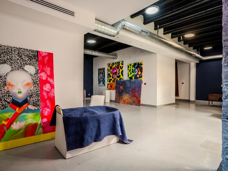 More Photos Of 195 NW 40th St, Miami General Retail For Lease