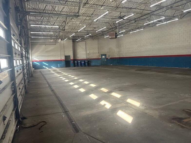 More Photos Of 120 Broadway St, Buffalo Auto Repair For Lease