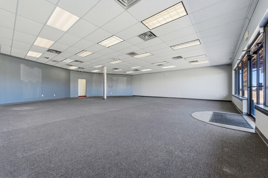 More Photos Of 1716 W US Highway 50, Pueblo General Retail For Lease