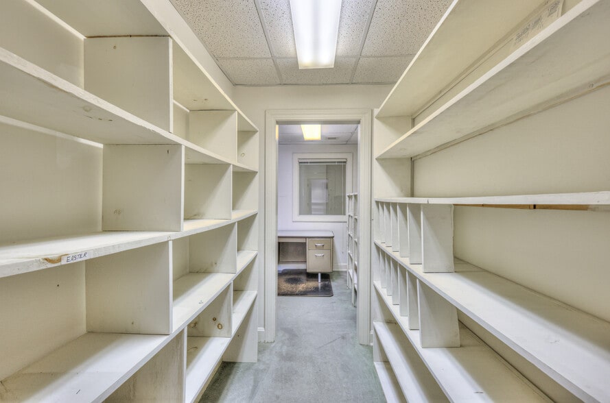 More Photos Of 228 S Military Ave, Lawrenceburg Religious Facility For Sale