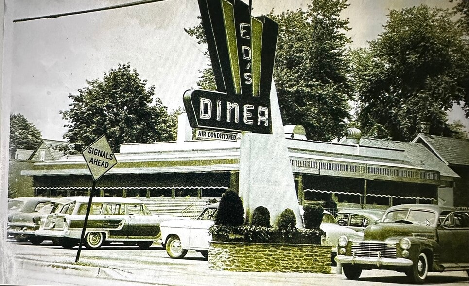 More Photos Of 203 W State St, Doylestown General Retail For Sale